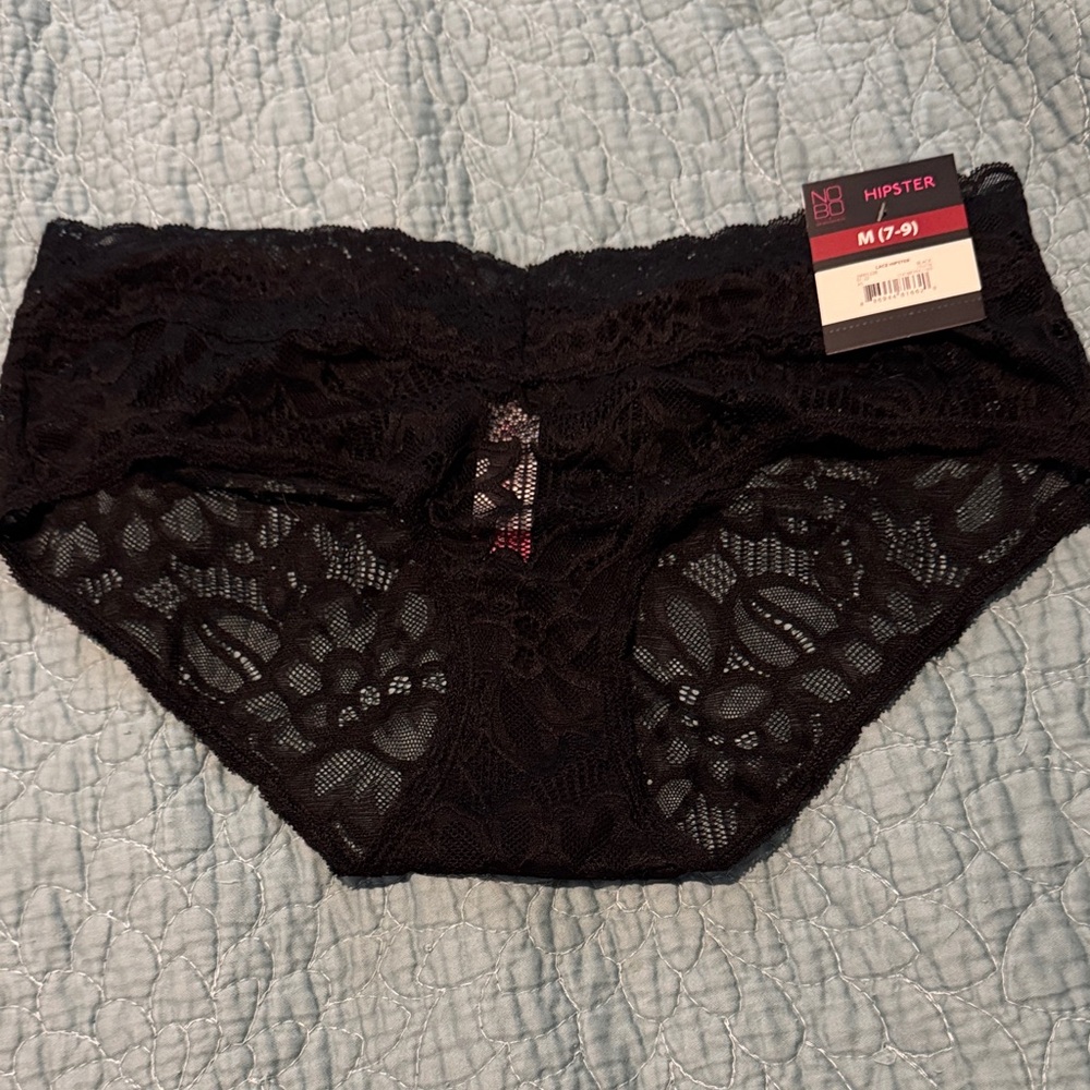 No Boundaries NWT Size M (7-9) Black Lace Hipster Panties